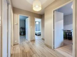 LE RELECQ-KERHUON: BELLE MAISON COMTEMPORAINE DE130m², 4 CHAMBRES