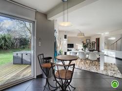 LE FOLGOET : très jolie propriété avec maison 4 chambres, terrasses, jardin clos et garage
