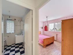 BREST QUATRE MOULINS : Jolie maison contemporaine de 94m2 avec double garage à rénover