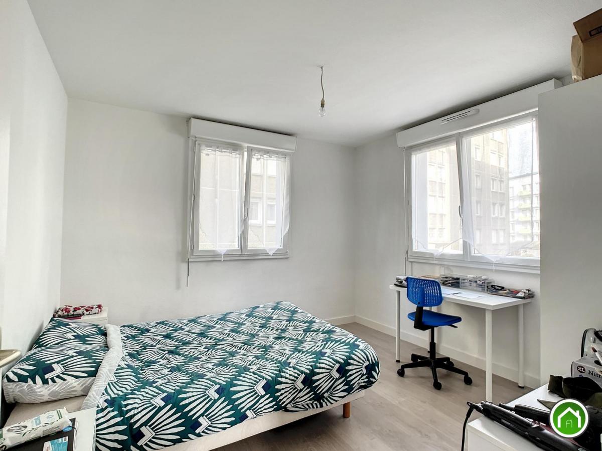 BREST PROCHE CENTRE : ravissant appartement de T3 de 50 m² avec deux chambres