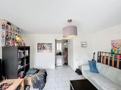 BREST : IMMEUBLE DE RAPPORT COMPRENANT UN T3 EN RDC AVEC JARDIN DE 120 m2 ET UN T2 A L'ETAGE