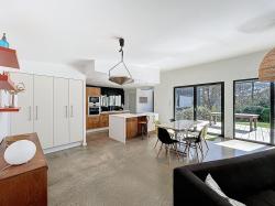 BREST RESTIC : Maison contemporaines aux tendances passives dans un environnement verdoyant