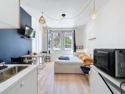 BREST : À louer studio récent, meublé de 18 m² avec parking privatif