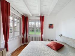 LANDUNVEZ : Proche du port d'Argenton, magnifique propriété avec accès direct à la plage de Gwen Trez