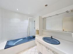 BREST HYPER CENTRE : Appartement lumineux de 100m2 dans un immeuble d'angle