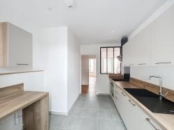 BREST HYPER CENTRE : Charmant appartement T5 de 105m2 dans un immeuble bourgeois