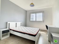 BREST : Bel appartement de 86m² en colocation meublée avec 4 chambres et balcons