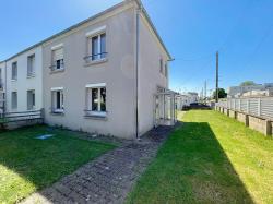 BREST LAMBÉZELLEC : Jolie maison de ville à remettre au goût du jour