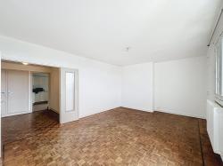 BREST KERICHEN : Bel appartement T5 de 98m2 au dernier étage avec parking privé