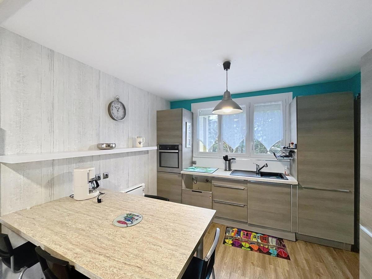 BREST : A LOUER BEL APPARTEMENT T3 MEUBLÉE DE 88M2