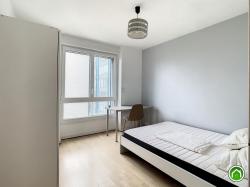 BREST : Bel appartement de 98m² avec 4 chambres, balcon et place de parking 