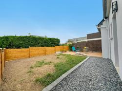FROUTVEN : Maison 3 chambres, bureau, garage, terrasse et jardin