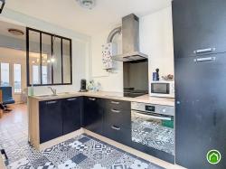 BREST SAINT MARTIN : Joli et lumineux appartement T5 de 84m2 au dernier étage proche centre ville