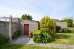 LAMBEZELLEC : jolie maison avec 4 chambres, garage et grand jardin clos