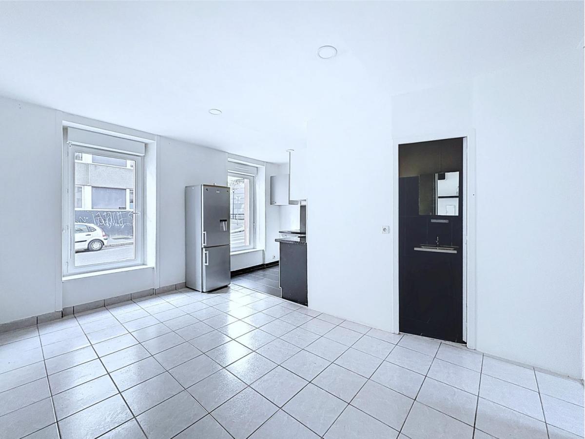 HYPER CENTRE BREST : A LOUER AGRÉABLE APPARTEMENT T1BIS