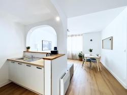 HYPER-CENTRE: À LOUER BEL APPARTEMENT MEUBLÉ T4 DE 54M²