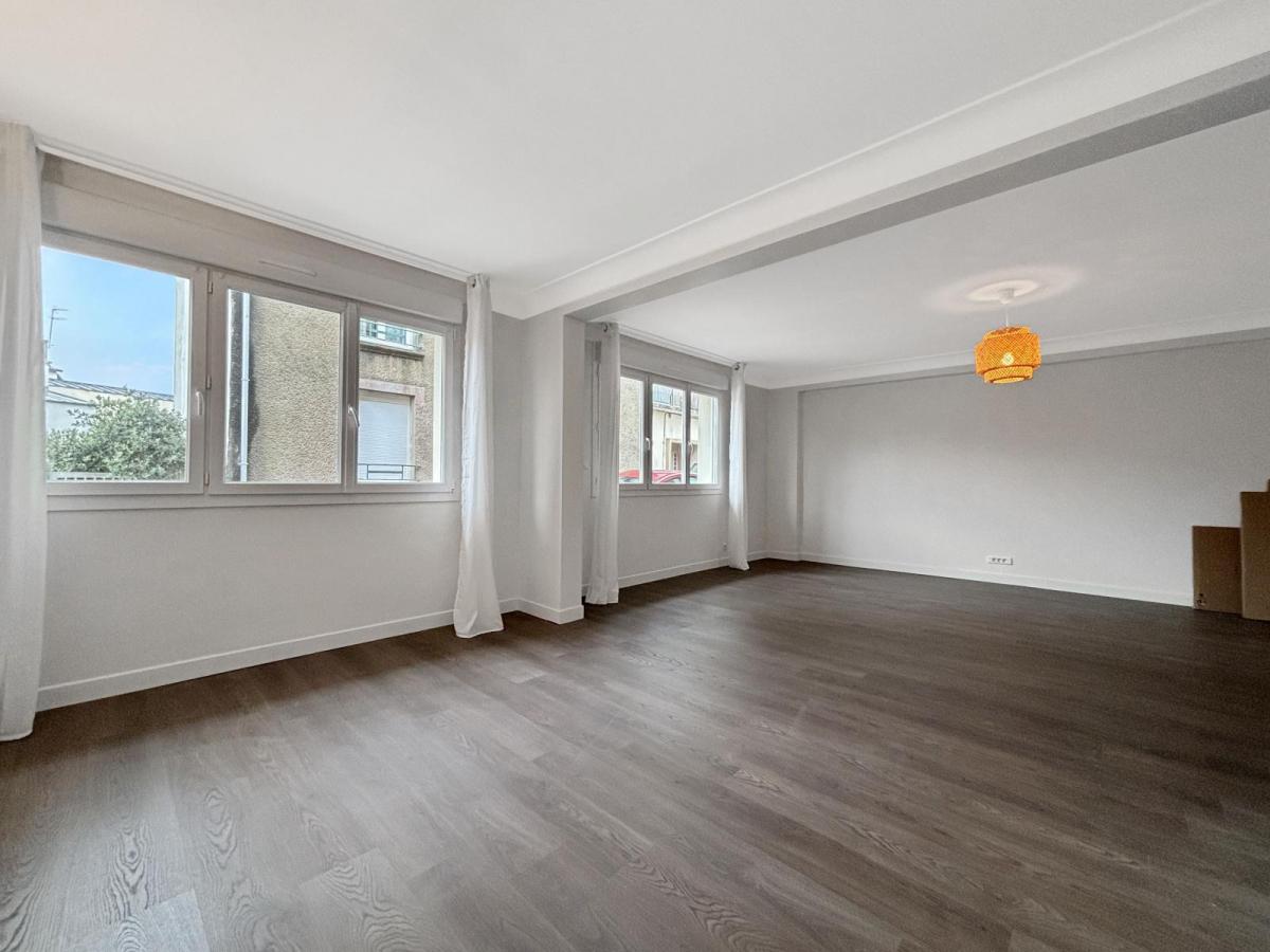 BREST: A LOUER APPARTEMENT 80M², AVEC GARAGE ET JARDINET EN VIDE