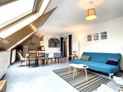 GUILERS : propriété avec maison 7 pièces et grand terrain au calme