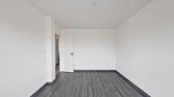 Maison récente T5 de 2020 tout de plain-pied avec garage et jardin.