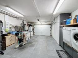 LE RELECQ-KERHUON: BELLE MAISON COMTEMPORAINE DE130m², 4 CHAMBRES