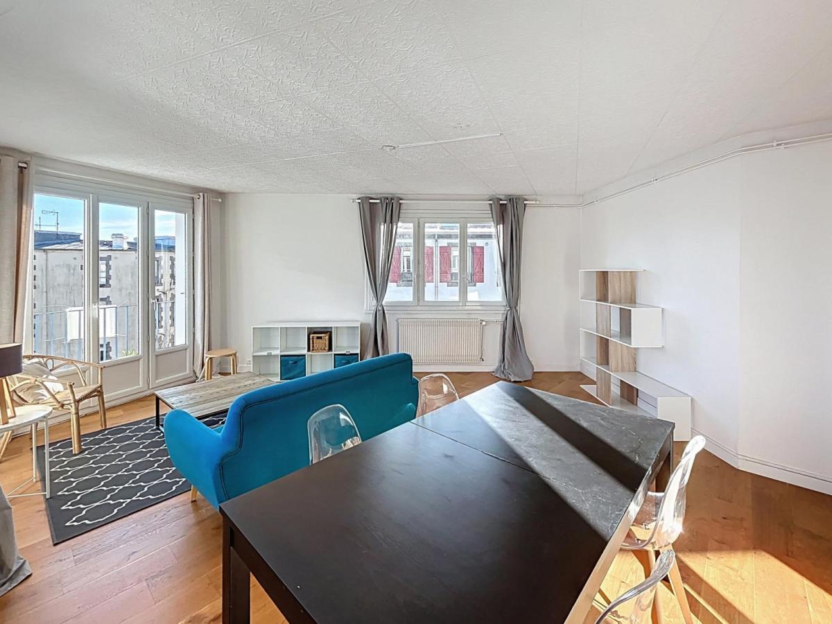 BREST : JOLI APPRTEMENT T3 À LOUER MEUBLÉE