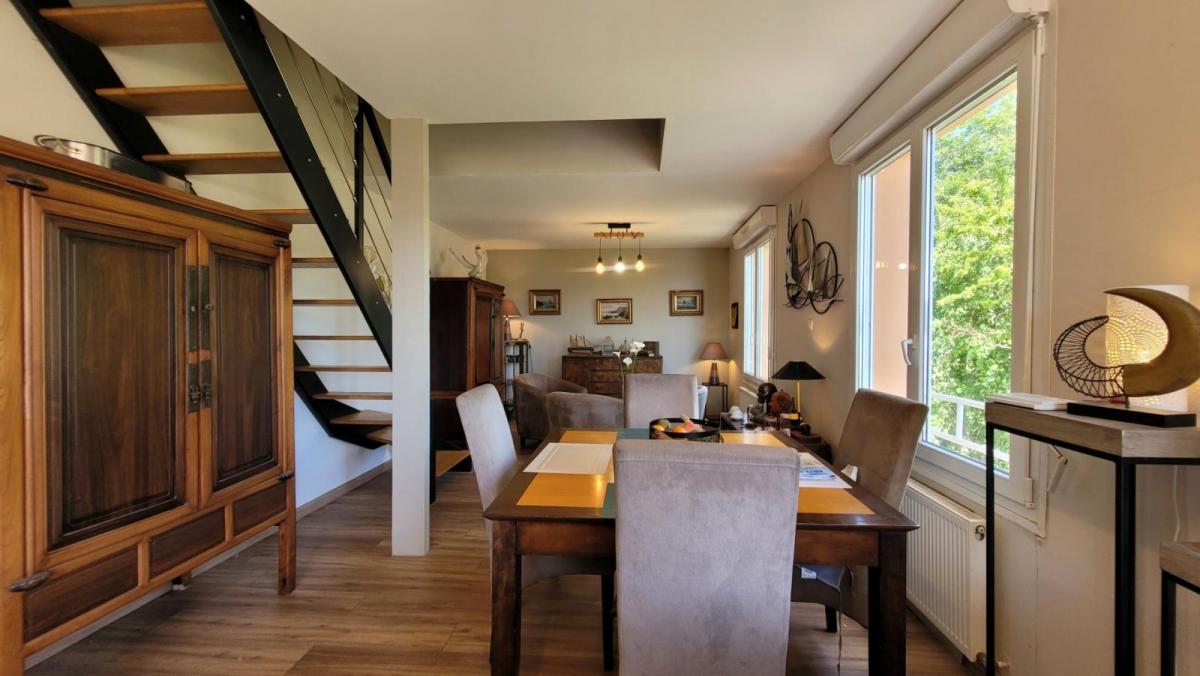 LA FOREST-LANDERNEAU: Ravissante propriété au bord de l’eau sur 1900 m² avec T2 indépendant – VENTE EN VIAGER