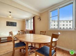HYPER CENTRE : agréable appartement de 63m² avec parking à rénover